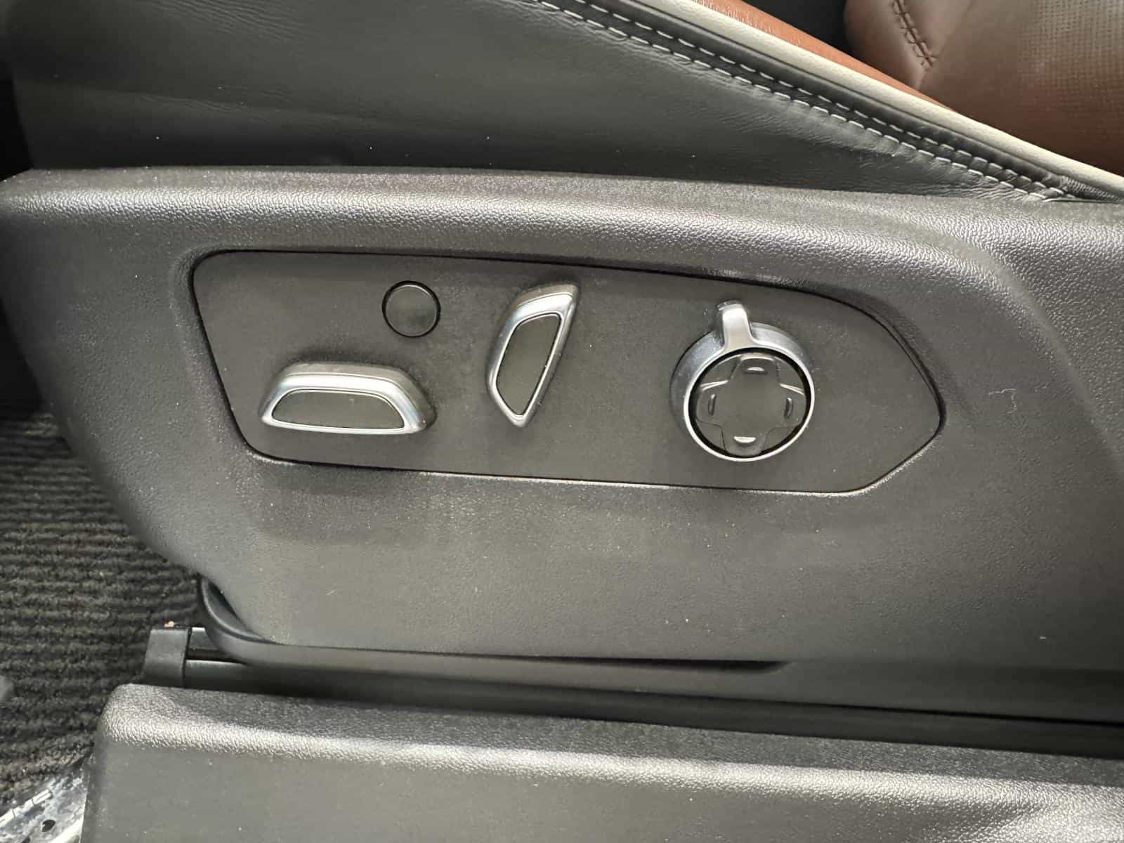 2023 GMC Sierra 1500 Denali Ultimate - Image 16