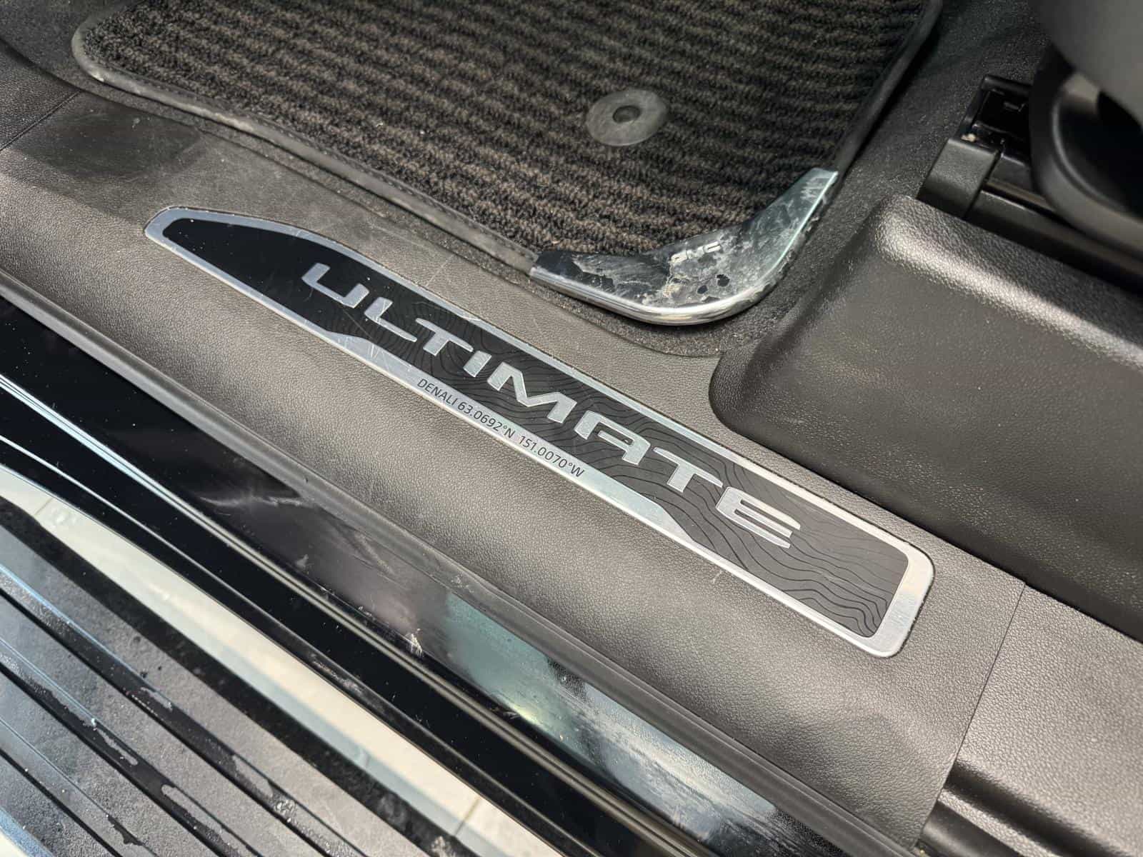 2023 GMC Sierra 1500 Denali Ultimate - Image 17