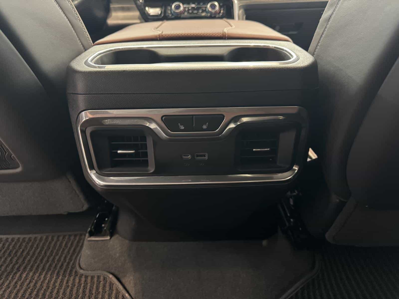 2023 GMC Sierra 1500 Denali Ultimate - Image 18