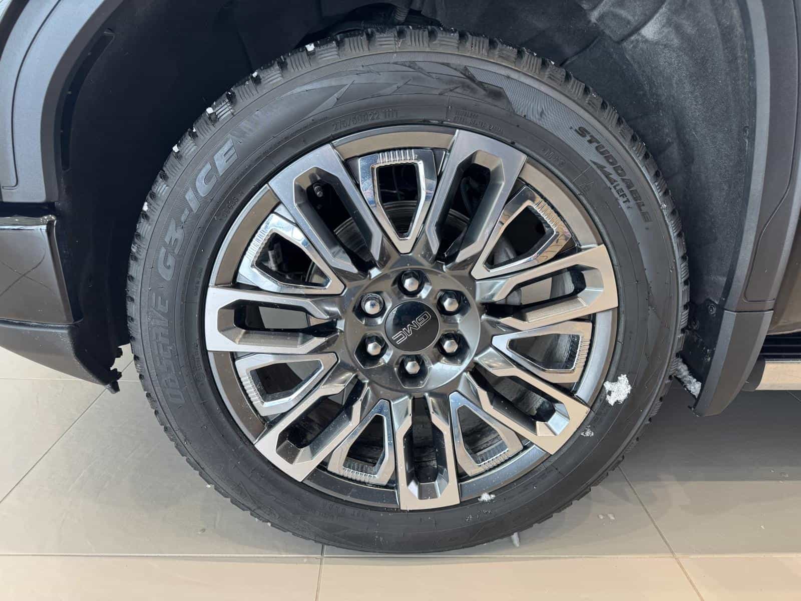 2023 GMC Sierra 1500 Denali Ultimate - Image 27