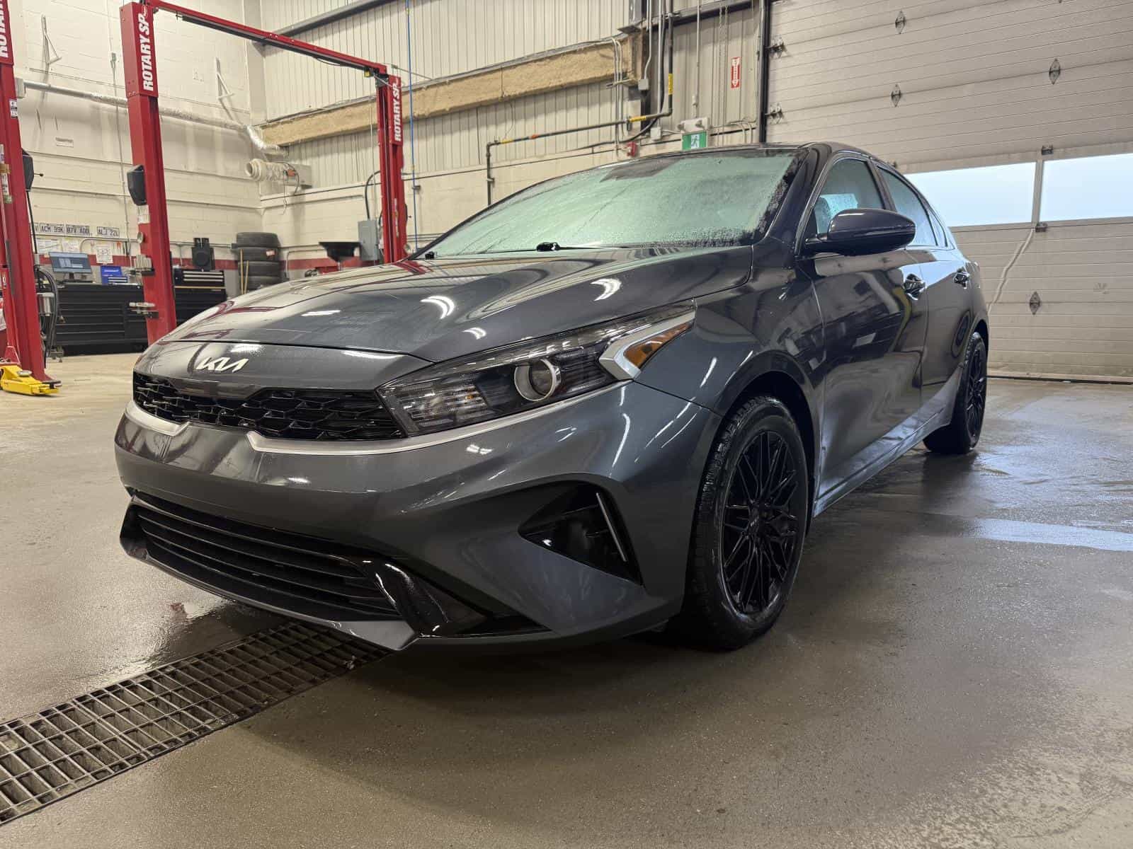 2023 Kia Forte EX - Image 1