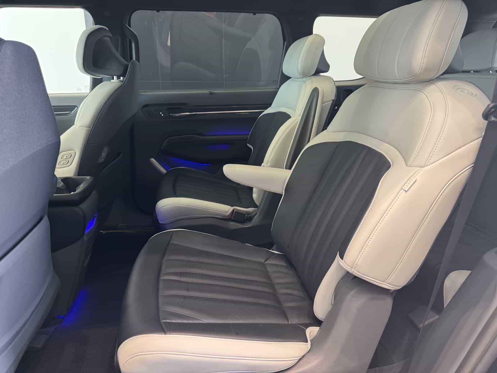 Image 9 Kia EV9 Land w/GT-Line 2024