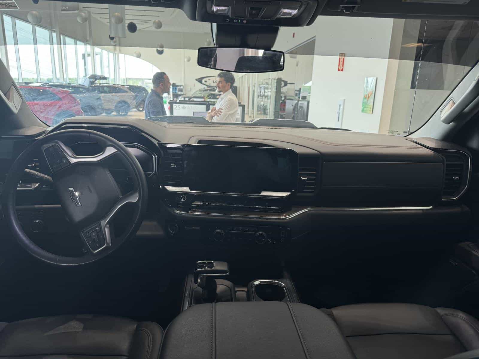 2024 Chevrolet Silverado 1500 LT Trail Boss - Image 8