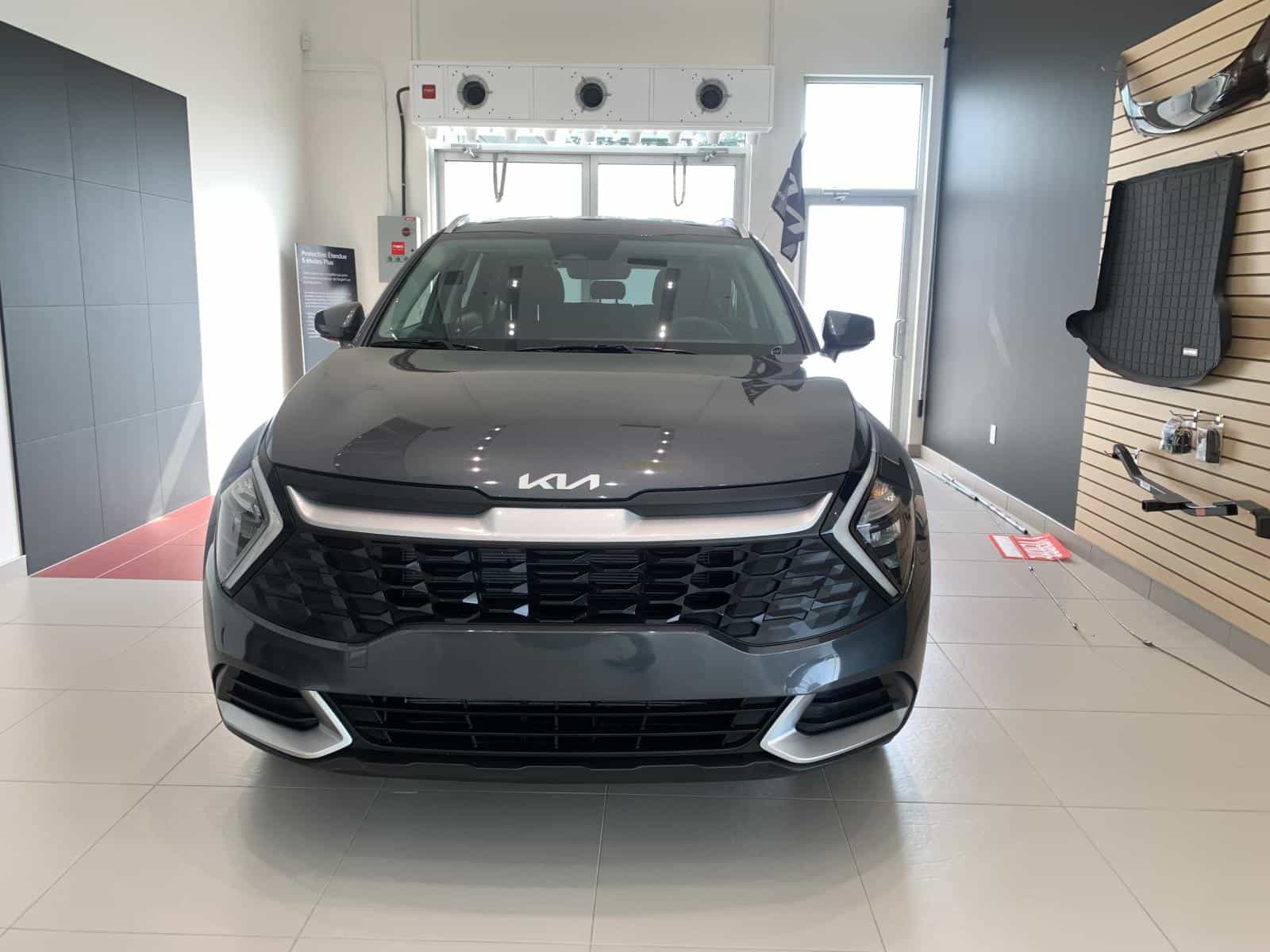 2024 Kia Sportage LX - Image 2