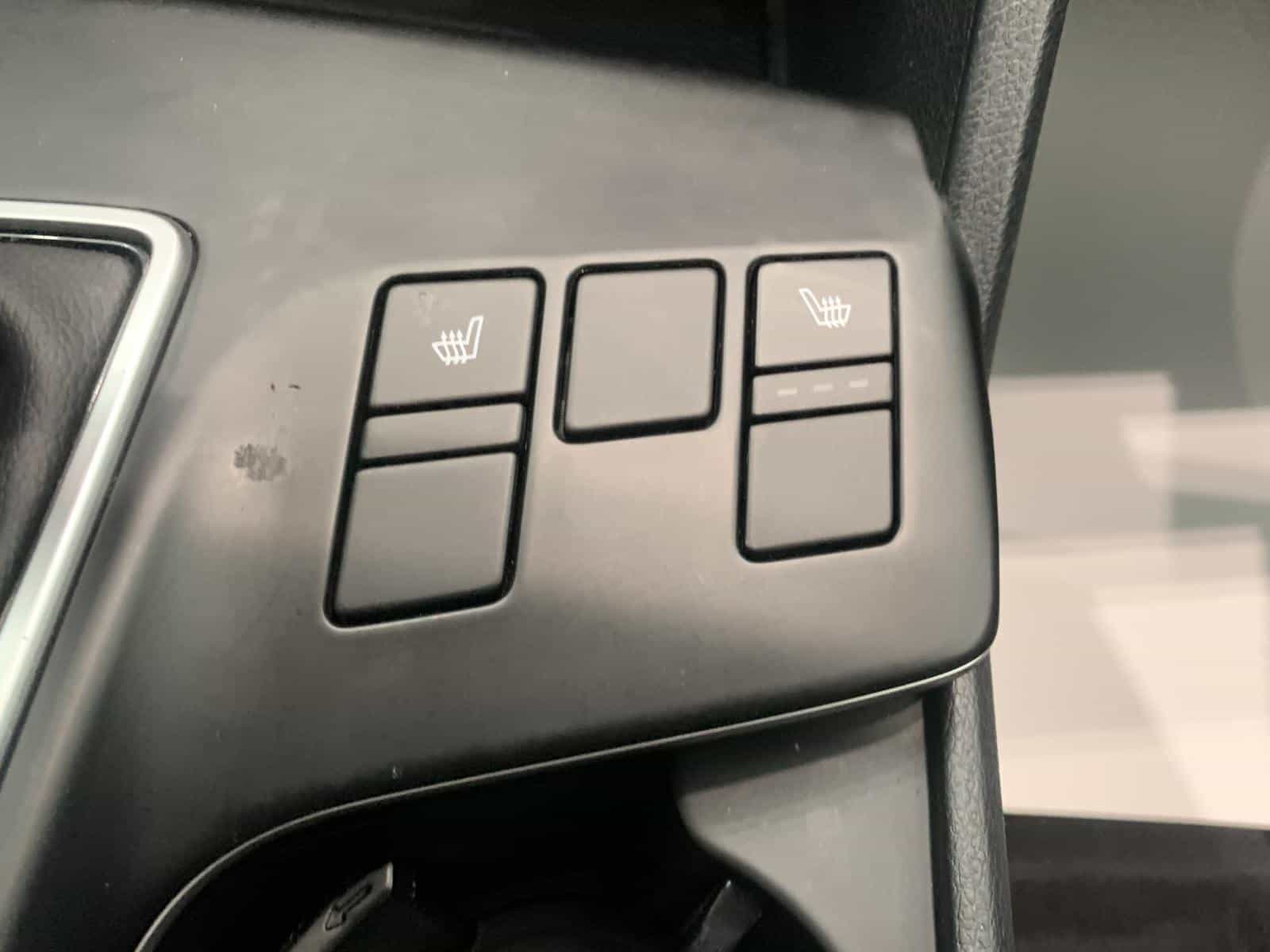 2024 Kia Sportage LX - Image 12