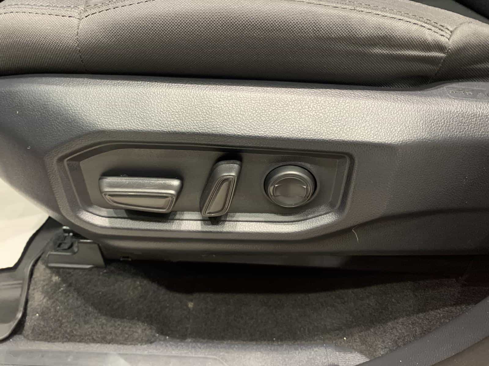 2024 Toyota Tundra SR5 - Image 7