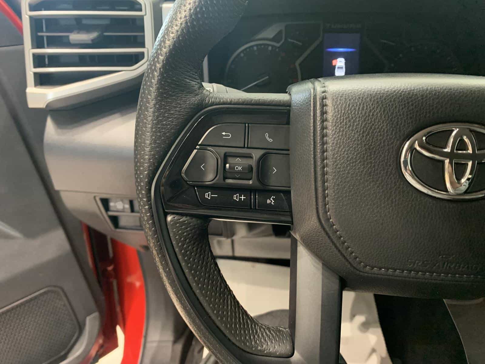 Image 10 Toyota Tundra SR5 2024