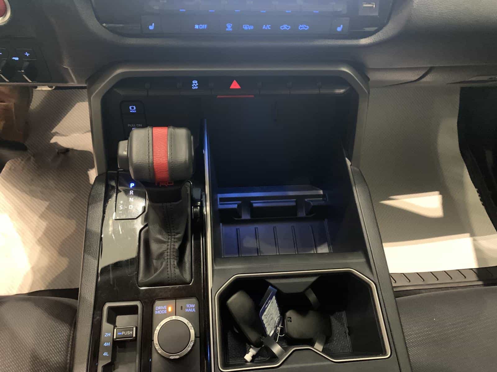 Image 15 Toyota Tundra SR5 2024