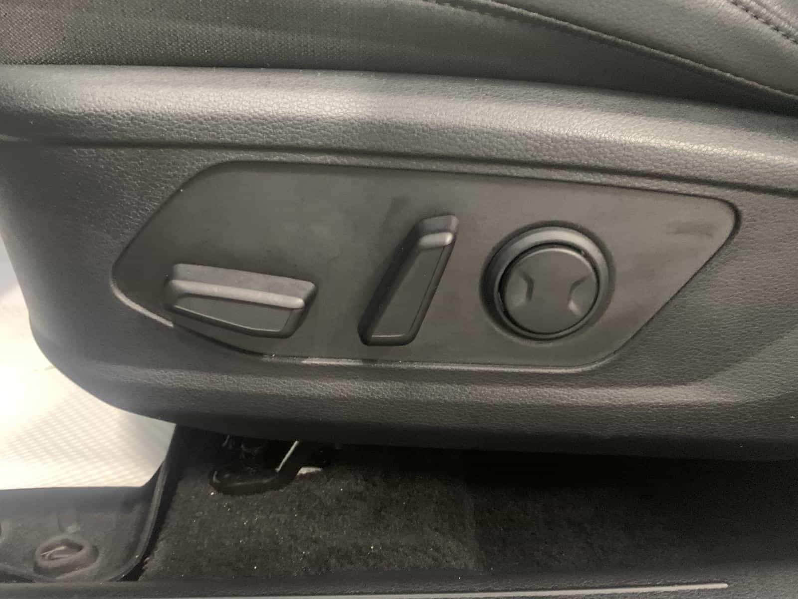 2025 Kia Sportage SX PHEV - Image 13