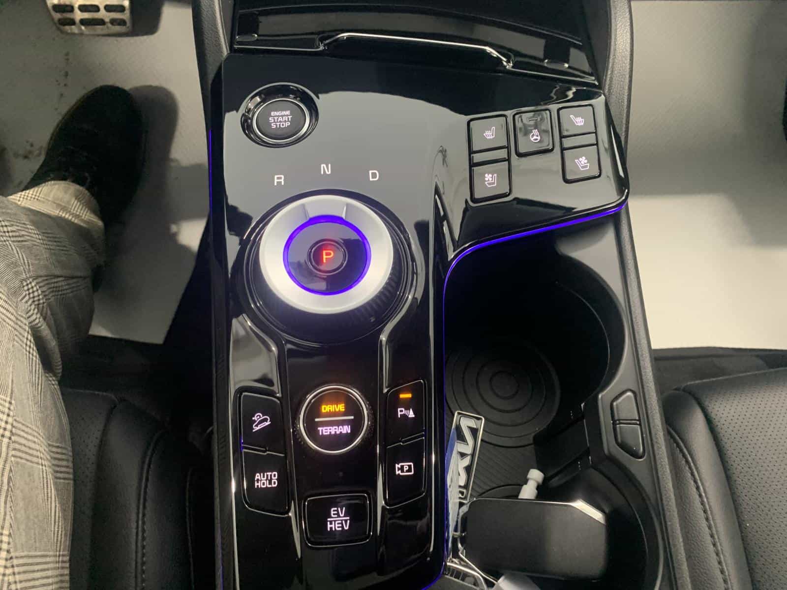 2025 Kia Sportage SX PHEV - Image 16