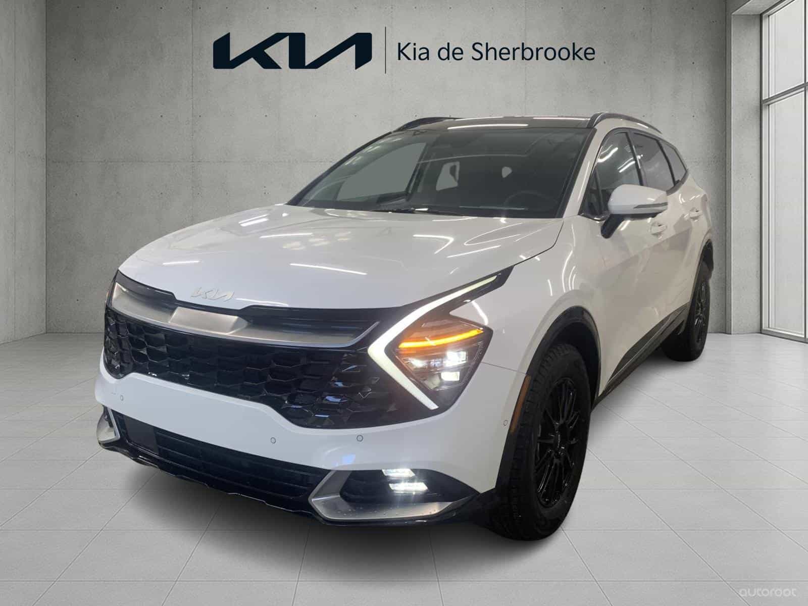 2025 Kia Sportage SX PHEV - Image 1