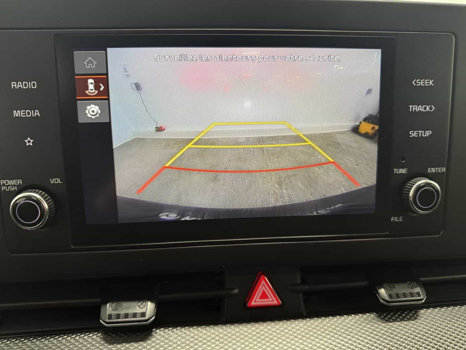 2024 Kia Sportage LX - Image 12