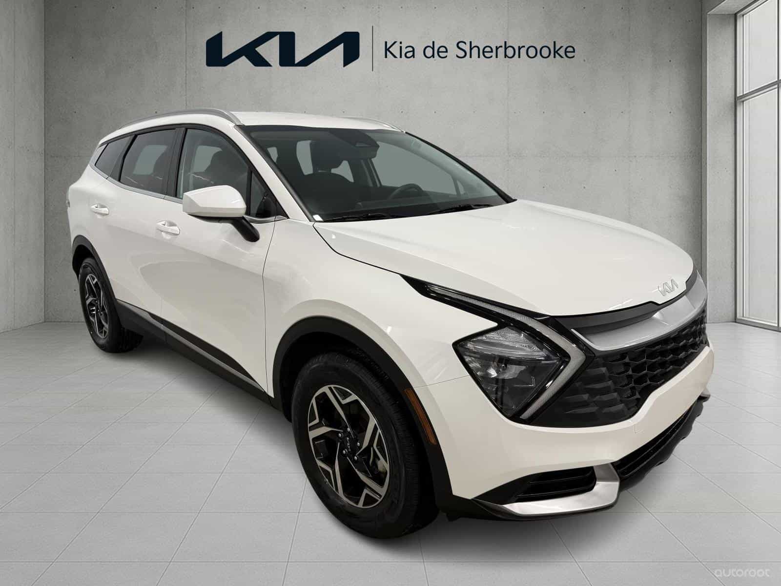 2024 Kia Sportage LX - Image 3