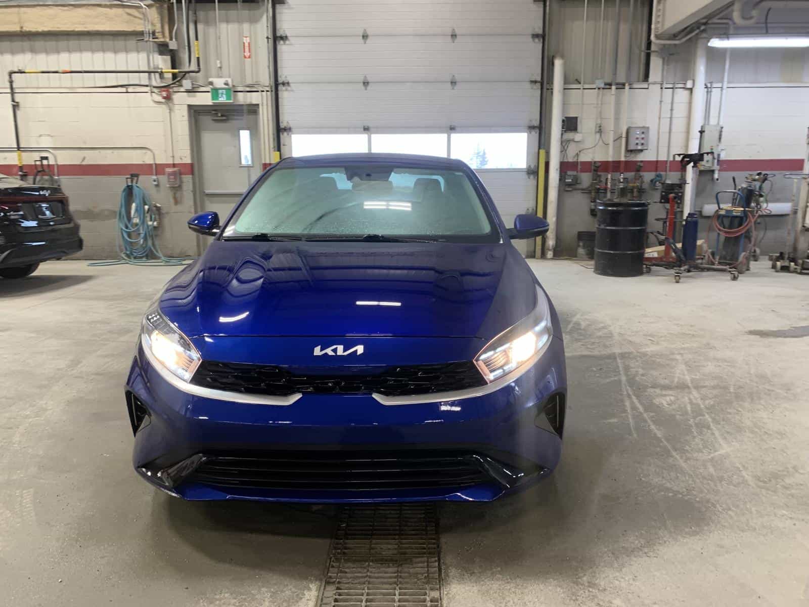 2022 Kia Forte EX - Image 2