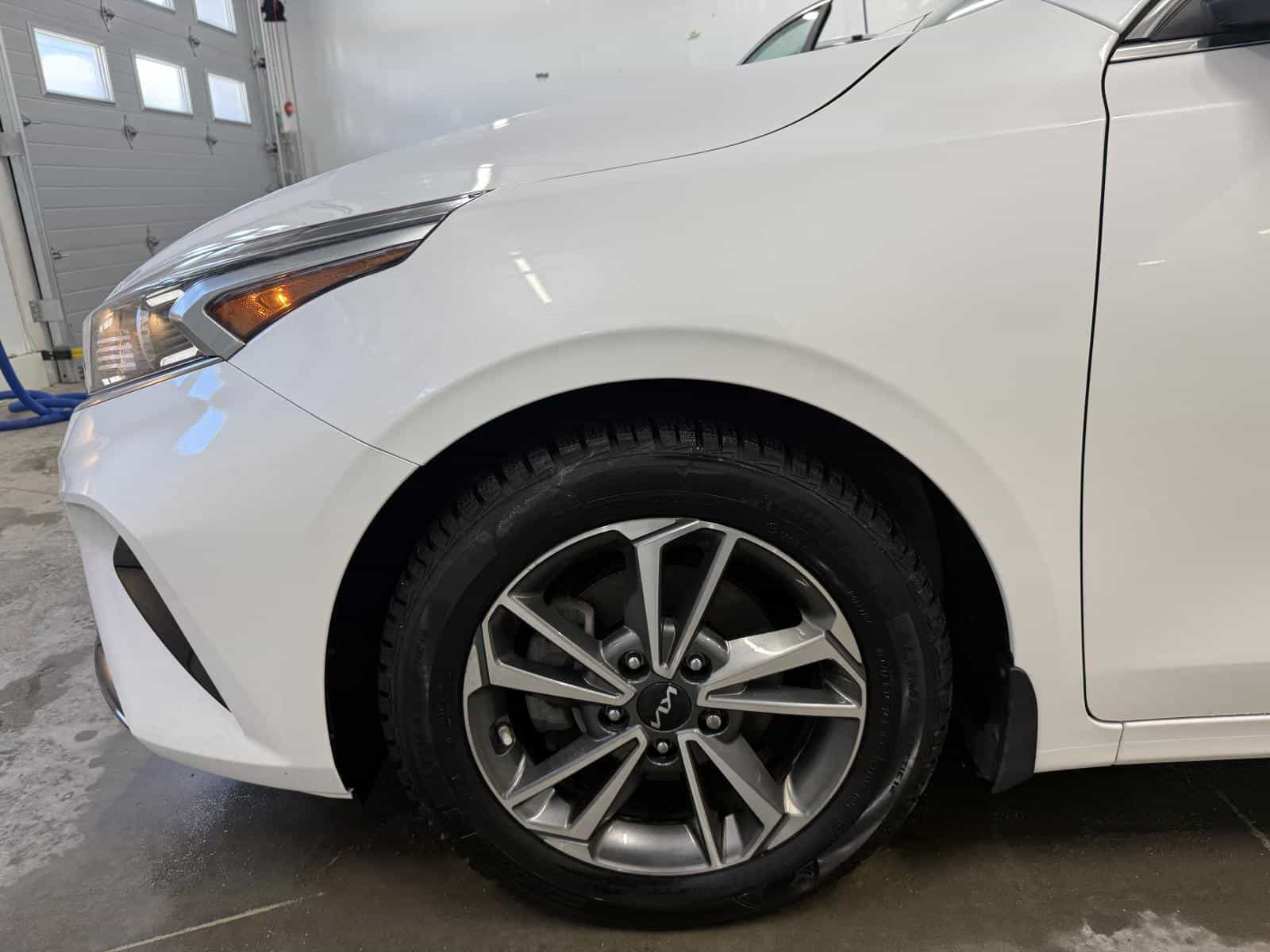 2022 Kia Forte5 EX - Image 22