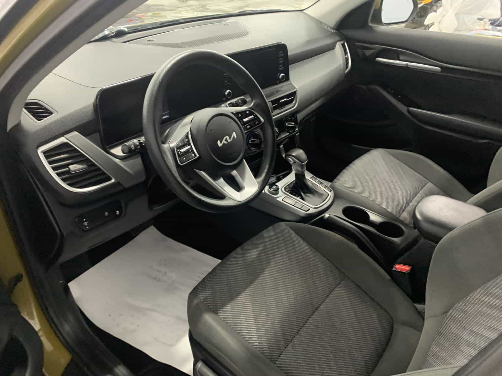 2024 Kia Seltos LX - Image 6