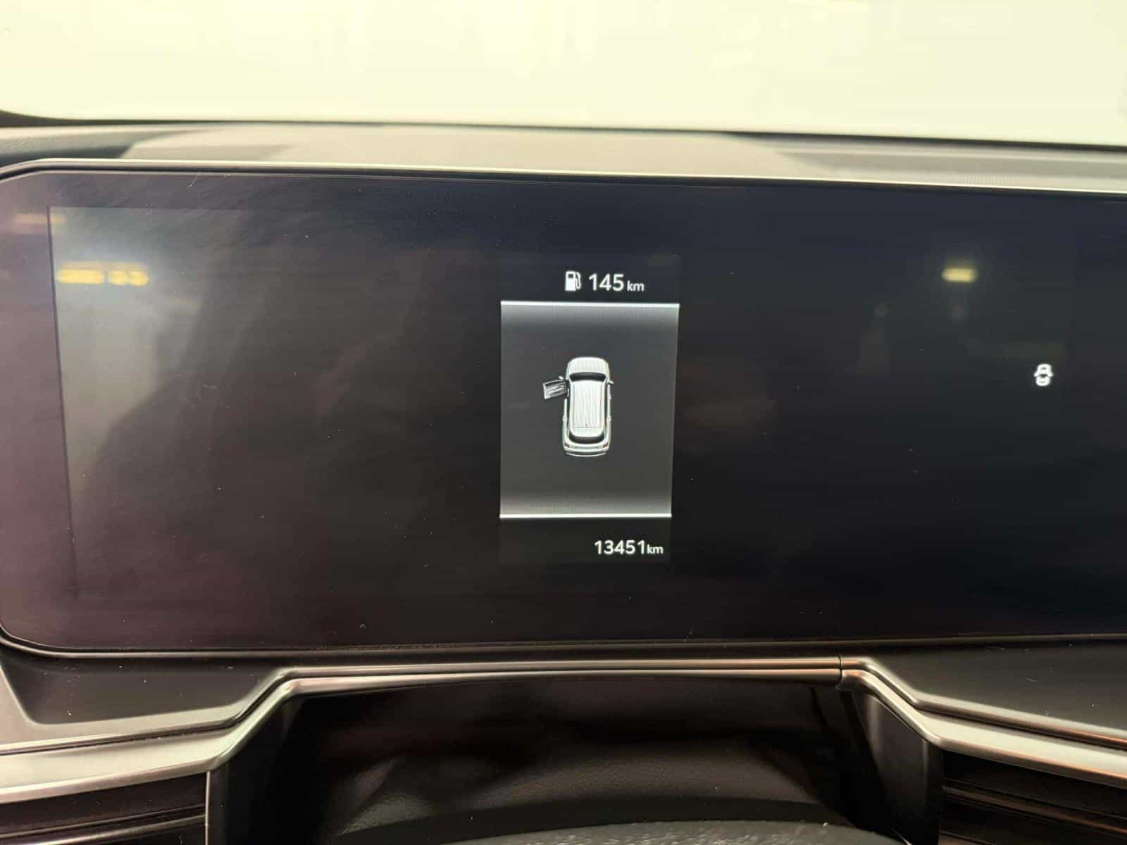 2025 Kia Sorento EX 2.5T - Image 11