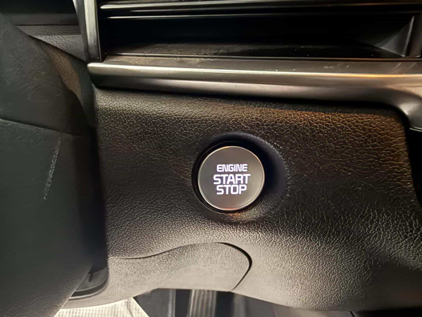 2025 Kia Sorento EX 2.5T - Image 15