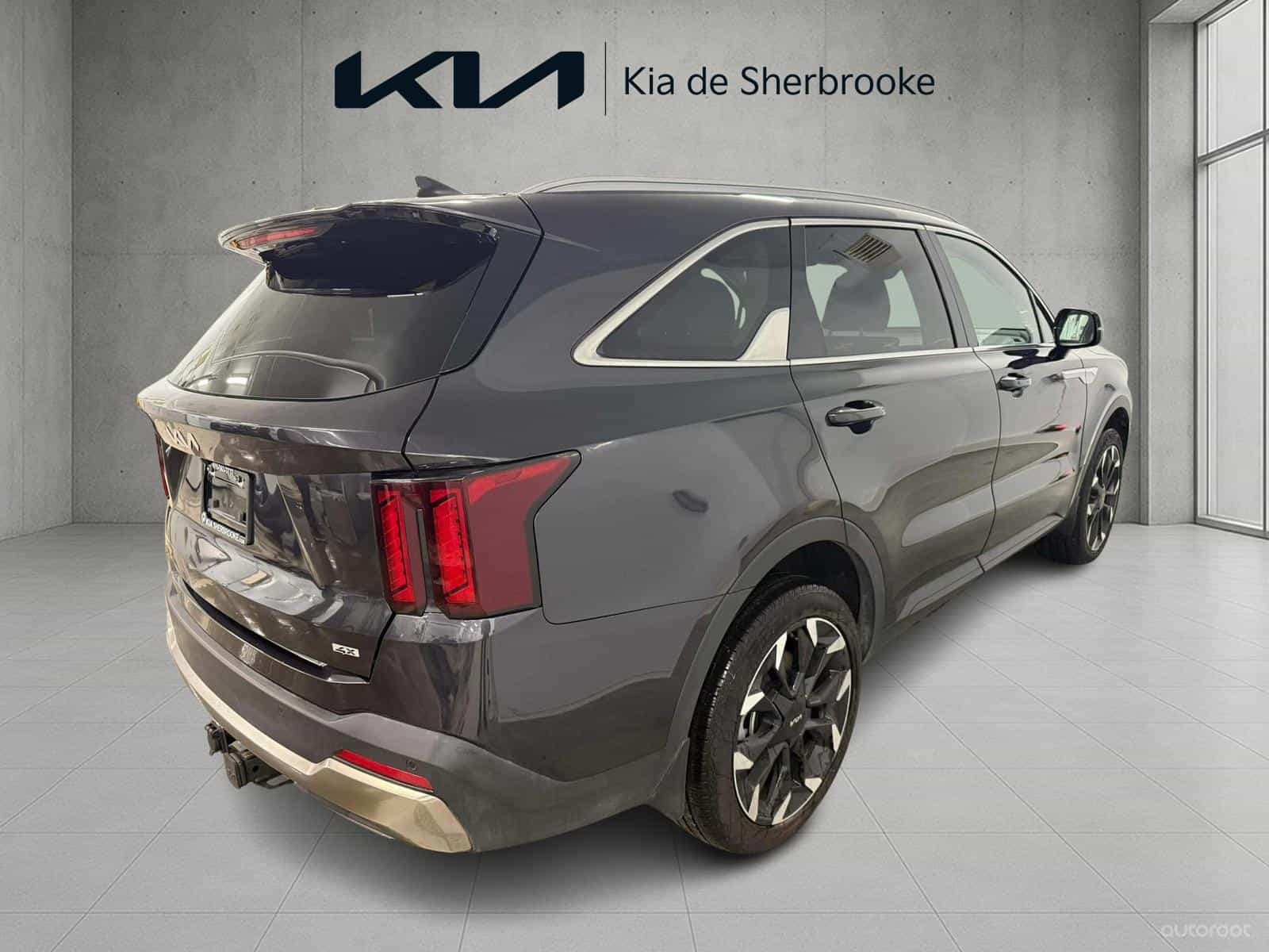 2025 Kia Sorento EX 2.5T - Image 6