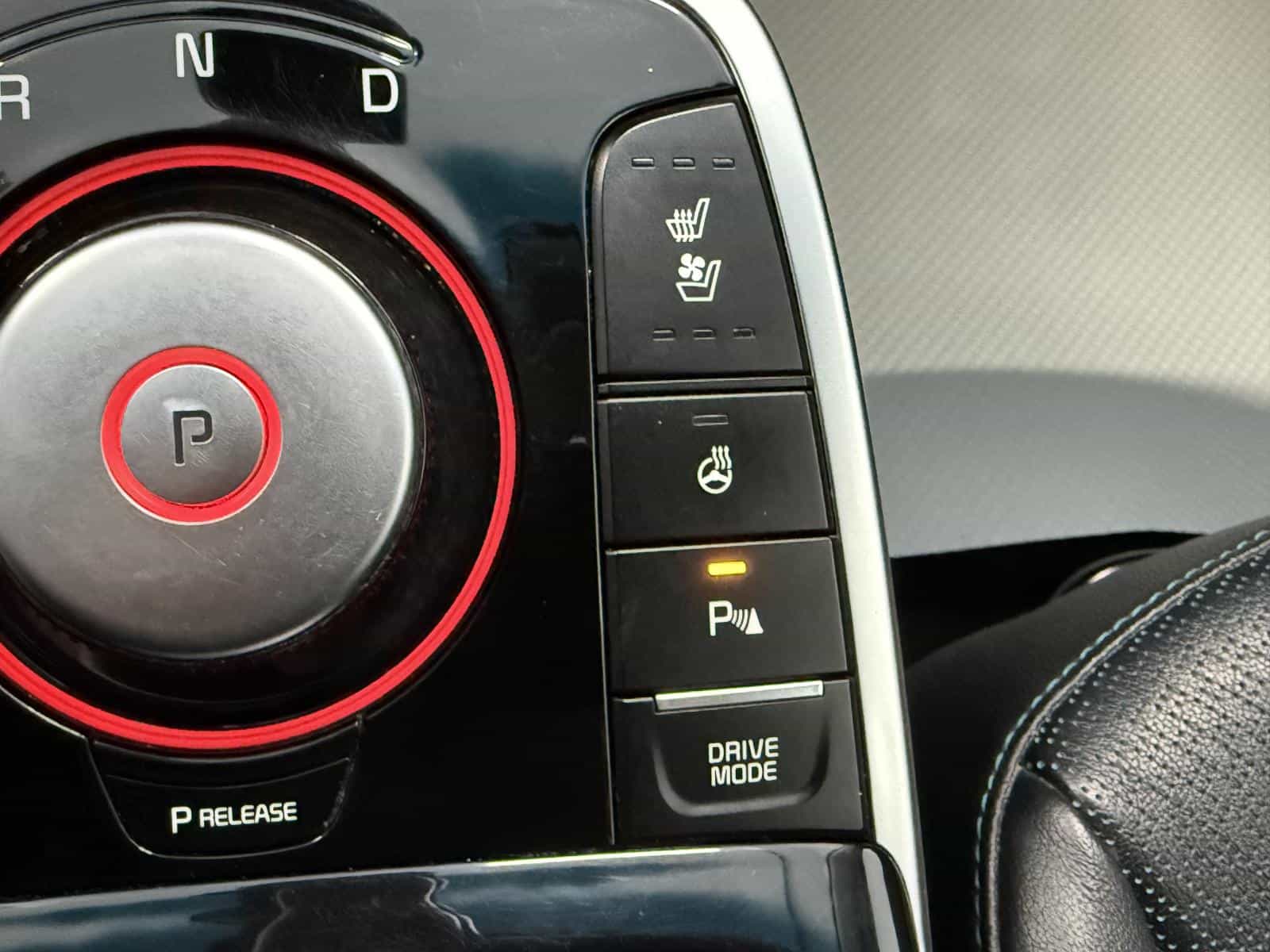 2020 Kia Niro EV SX Touring - Image 17