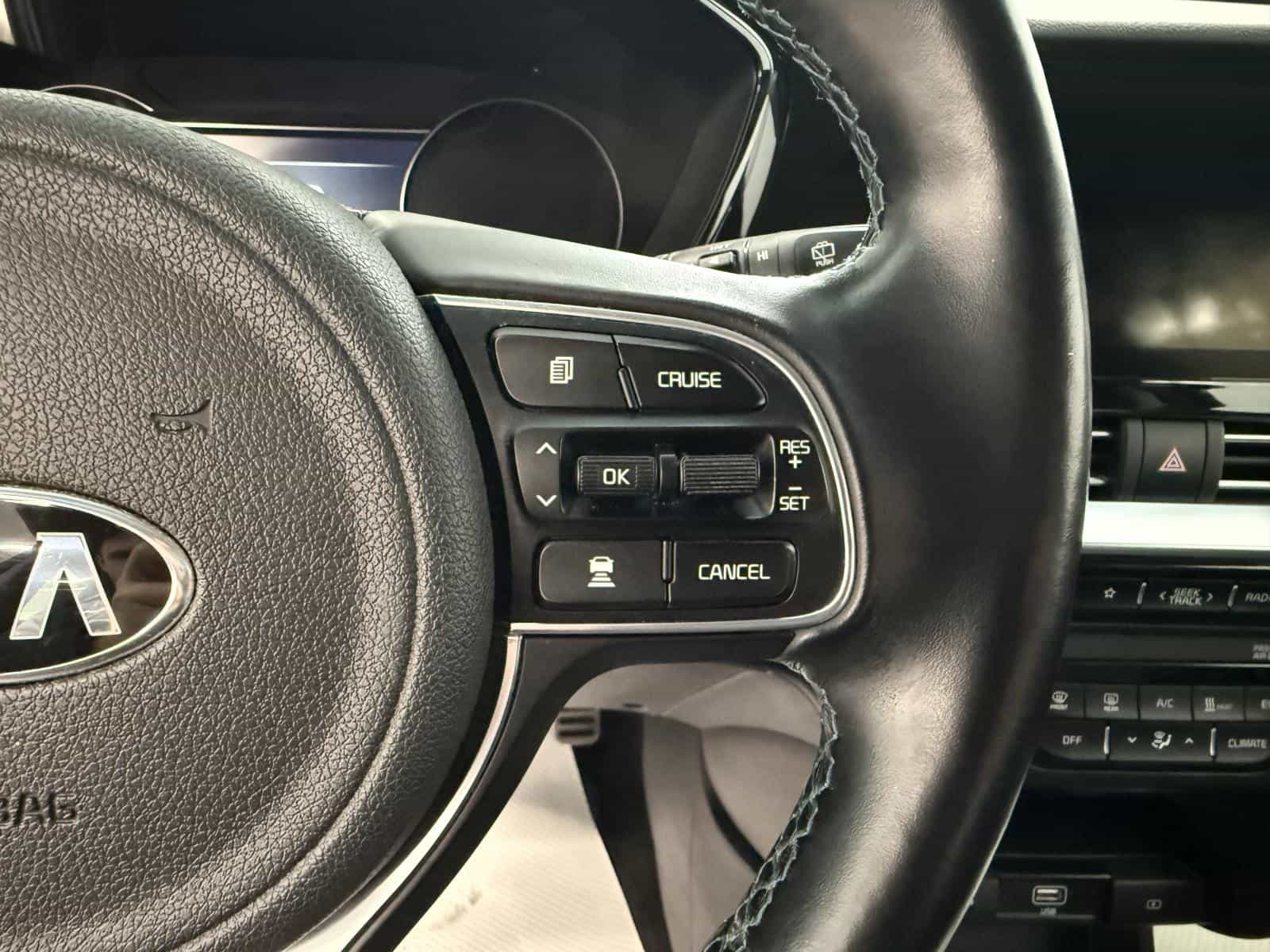 2020 Kia Niro EV SX Touring - Image 13