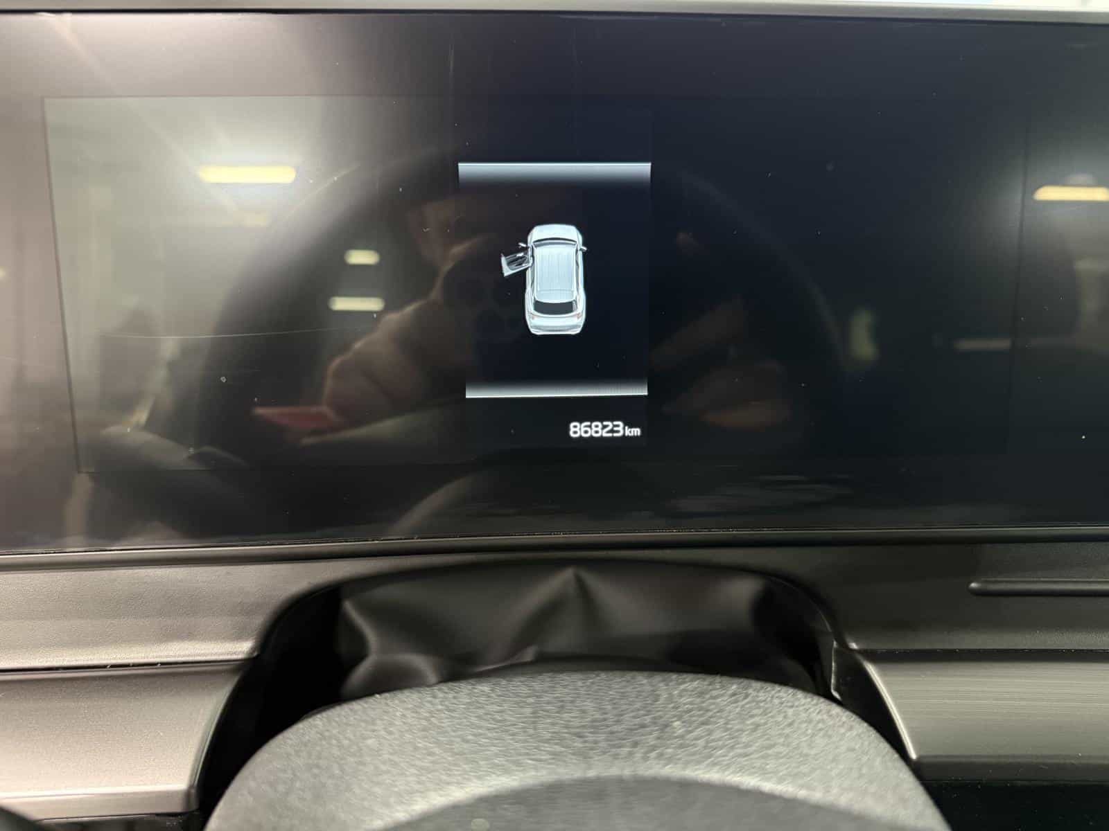 2023 Kia Sportage EX - Image 10