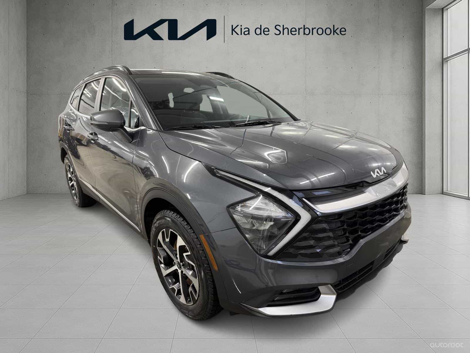 2023 Kia Sportage EX - Image 4