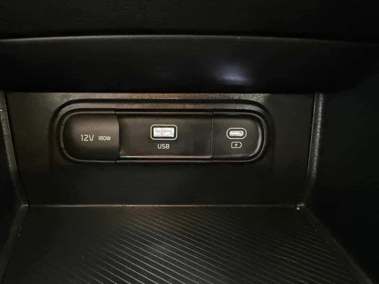 2023 Kia Sportage LX - Image 12