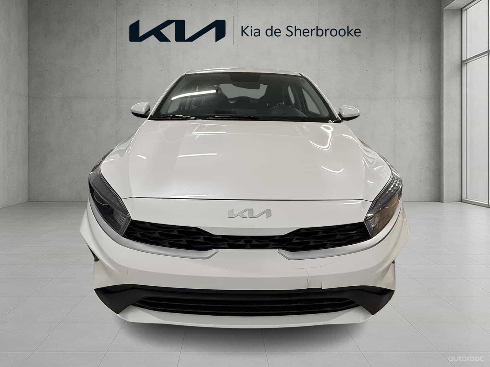 2023 Kia Forte LX - Image 2