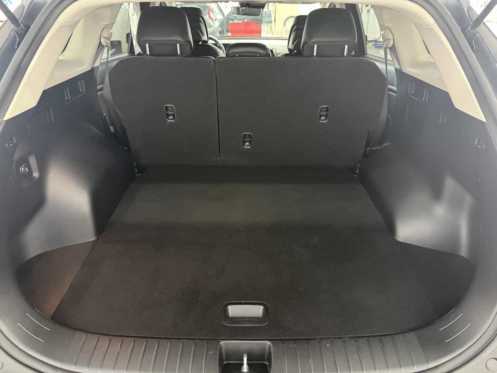 2023 Kia Sportage EX Hybrid - Image 8