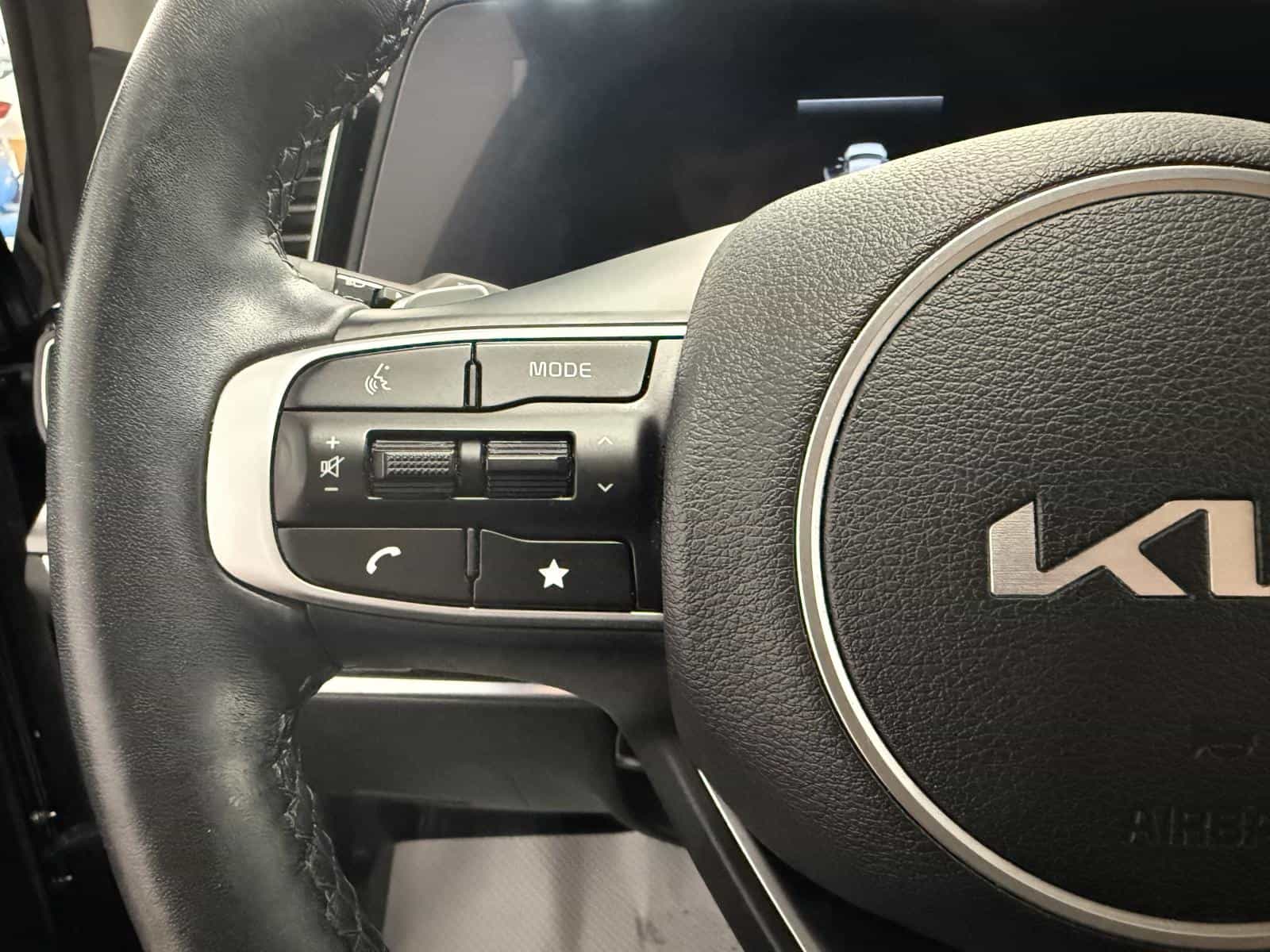 2023 Kia Sportage EX Hybrid - Image 15