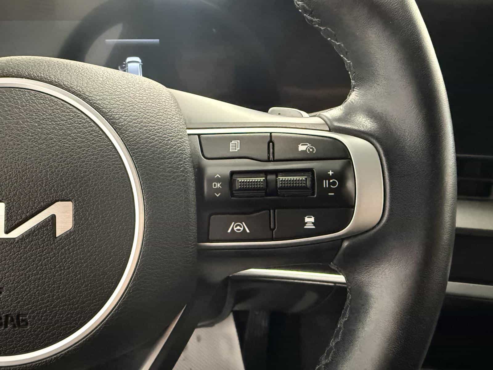 2023 Kia Sportage EX Hybrid - Image 16