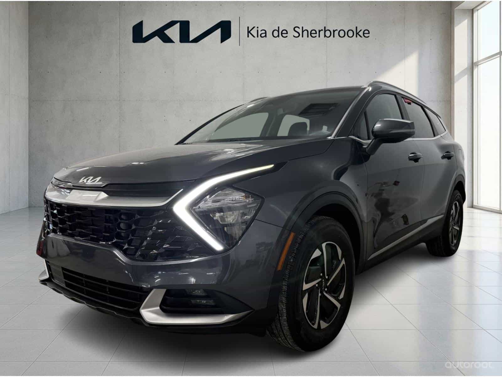 2023 Kia Sportage EX Hybrid - Image 1