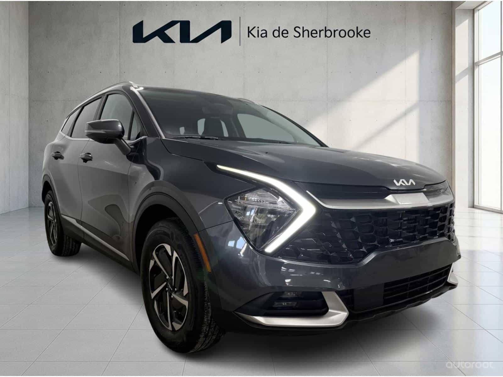 2023 Kia Sportage EX Hybrid - Image 4