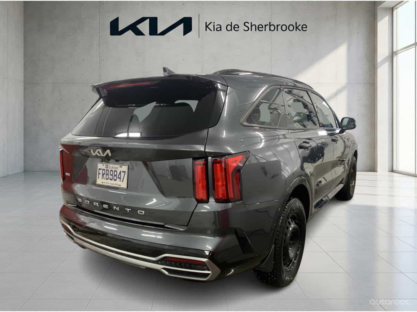 2022 Kia Sorento EX+ - Image 4