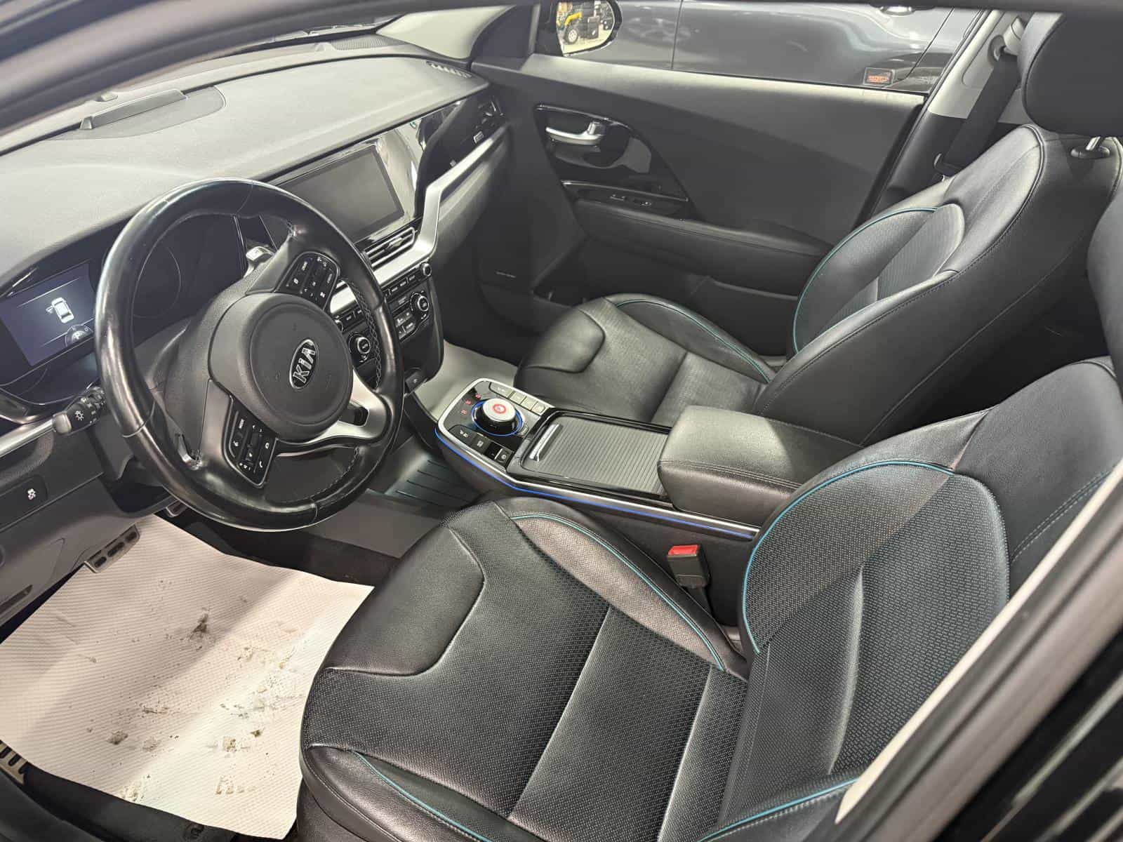 2020 Kia Niro EV SX Touring - Image 8