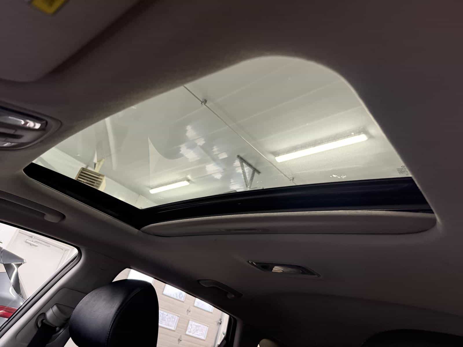 2020 Kia Niro EV SX Touring - Image 22