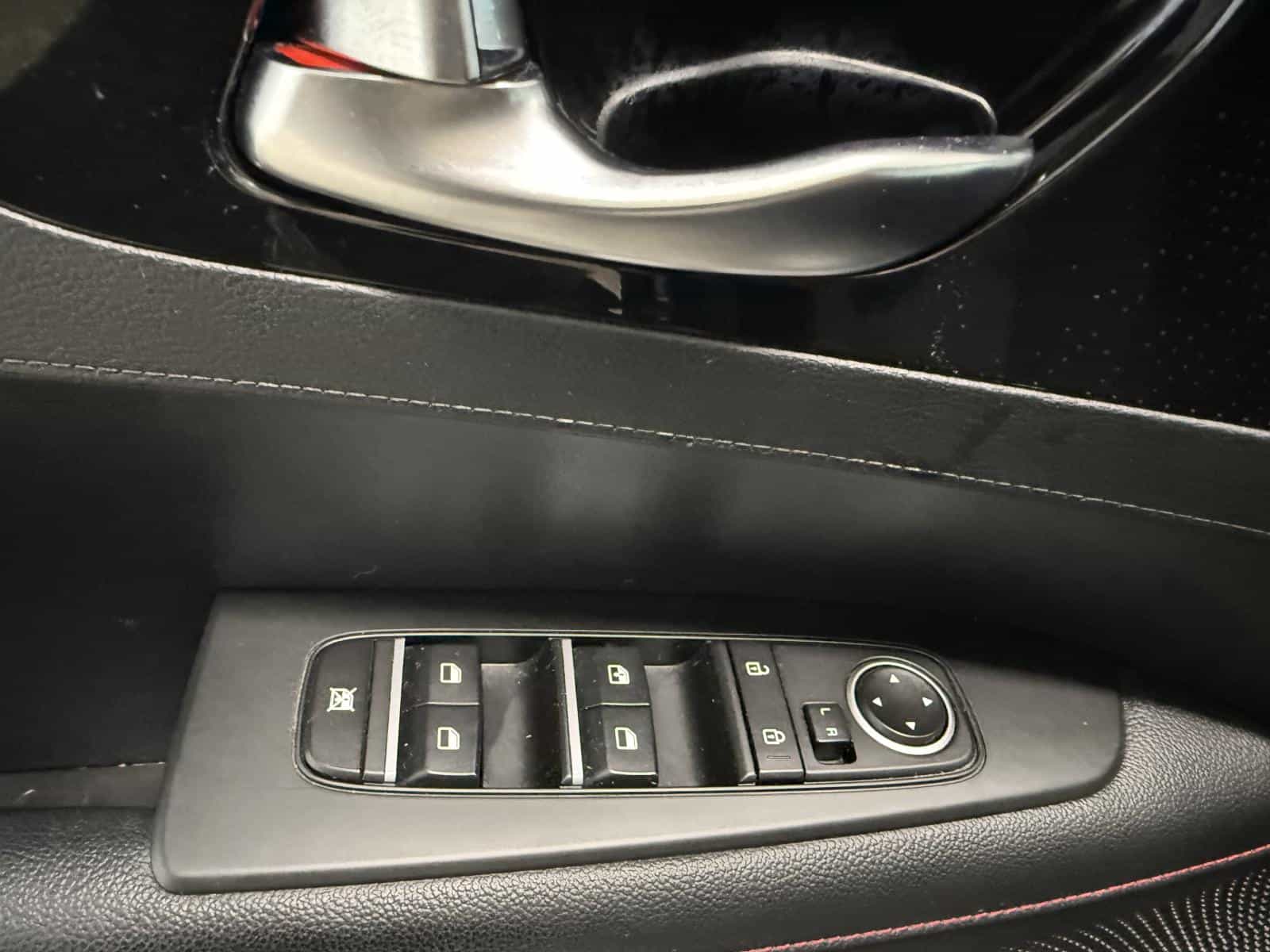 2023 Kia Forte GT Limited - Image 12