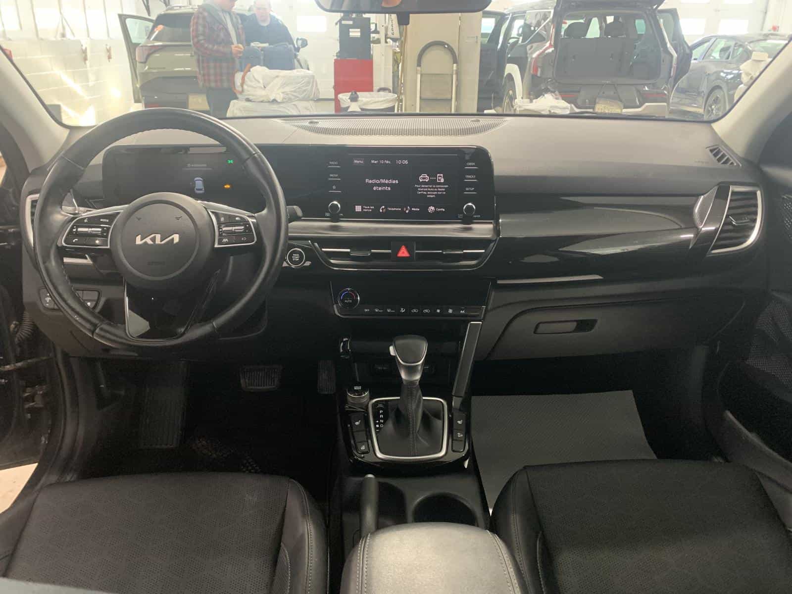 2024 Kia Seltos EX - Image 12