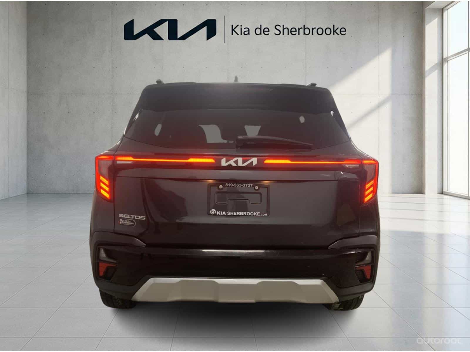 2024 Kia Seltos EX - Image 3