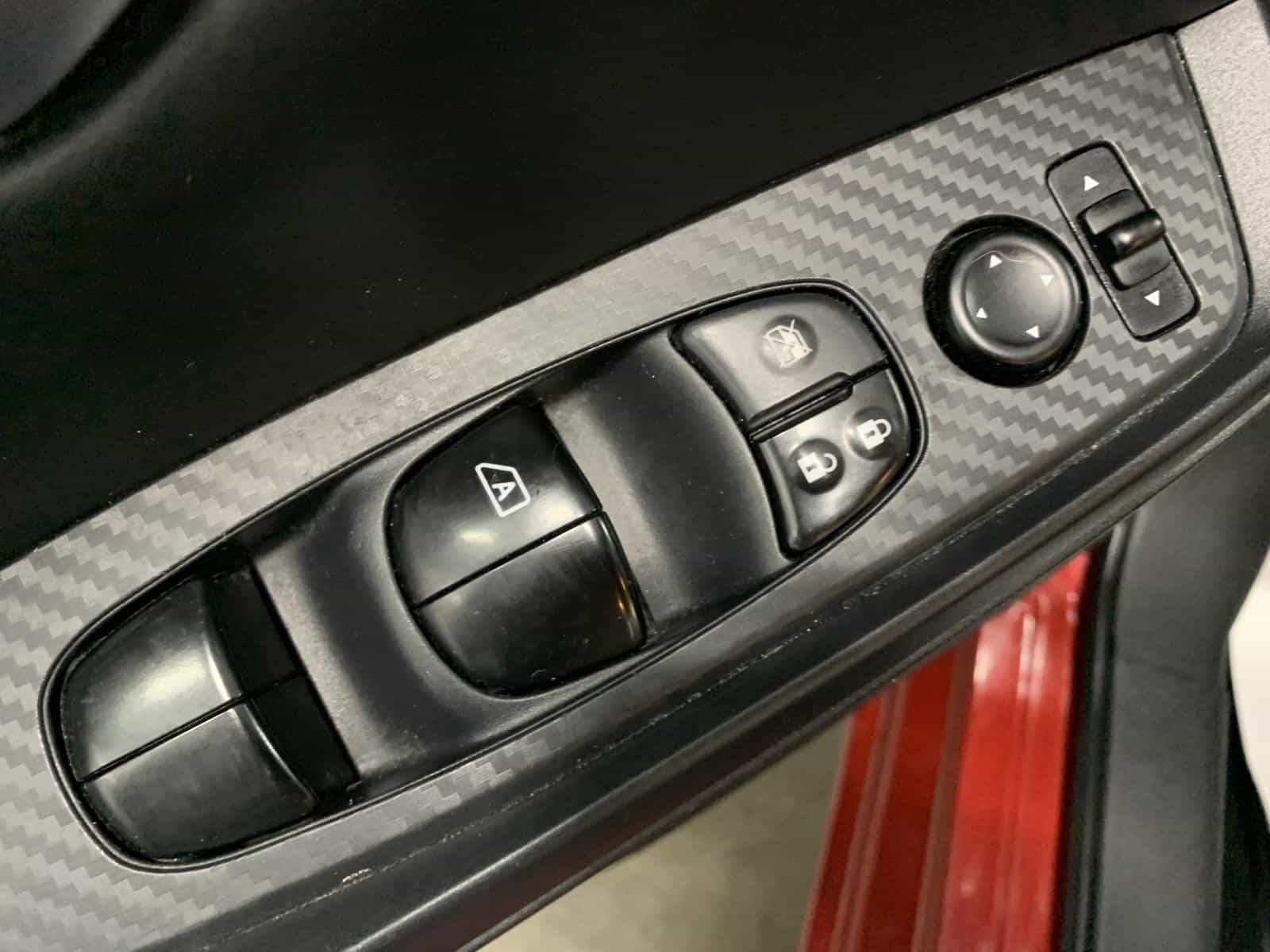 2020 Nissan Sentra SV - Image 6