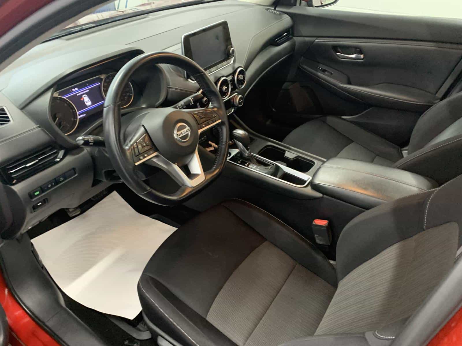 2020 Nissan Sentra SV - Image 7
