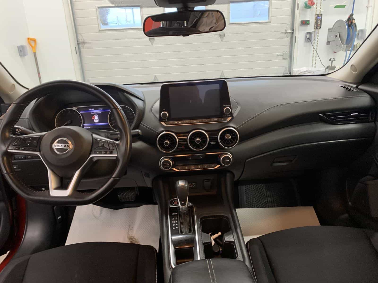 2020 Nissan Sentra SV - Image 17