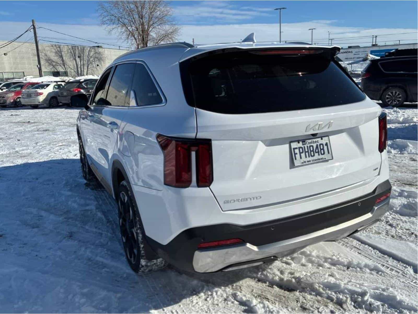 2025 Kia Sorento EX 2.5T - Image 8