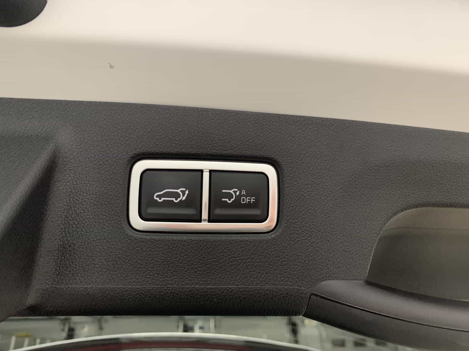 2025 Kia Sorento EX 2.5T - Image 8