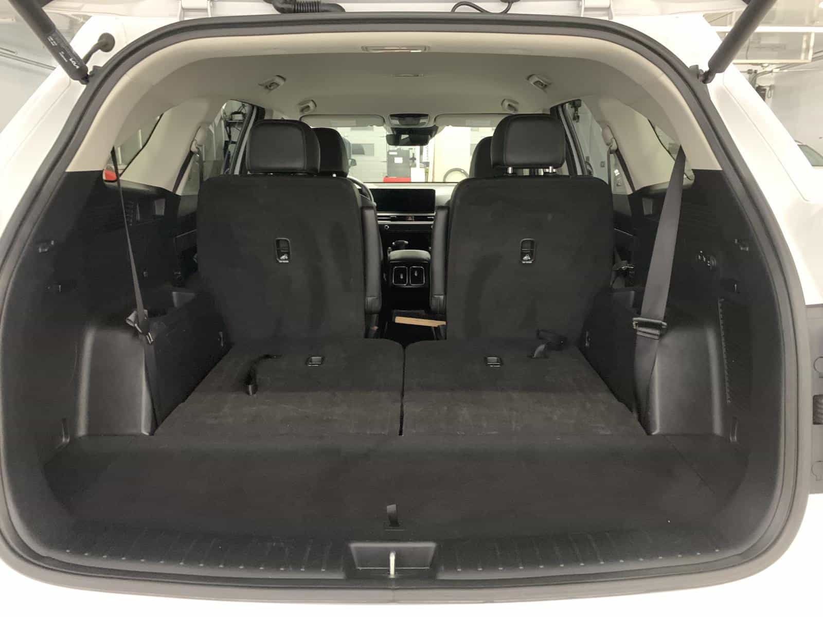 2025 Kia Sorento EX 2.5T - Image 9