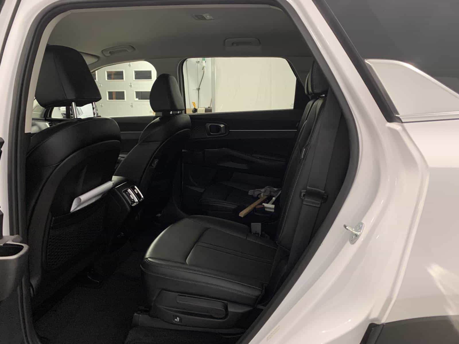 2025 Kia Sorento EX 2.5T - Image 11