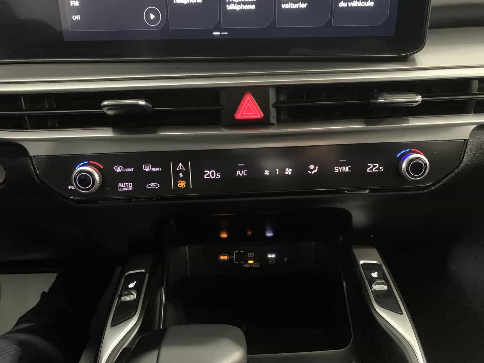 2025 Kia Sorento EX 2.5T - Image 20