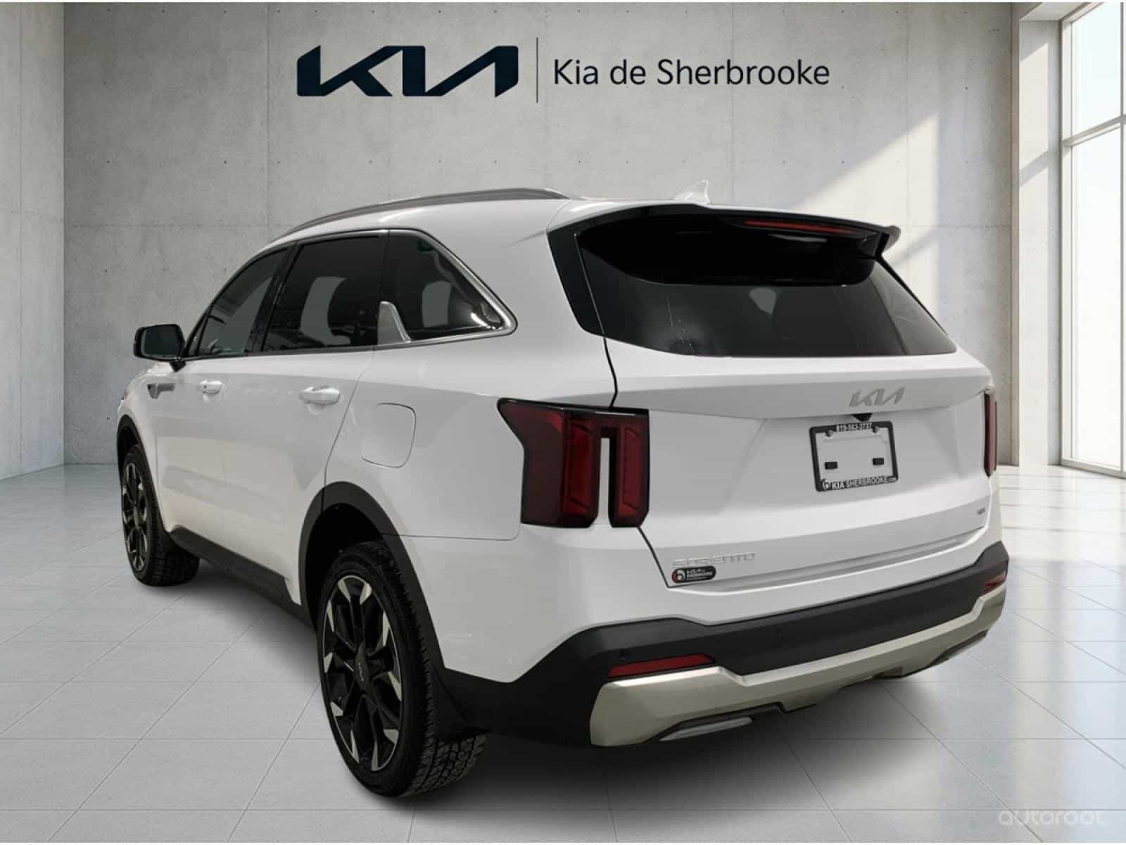 2025 Kia Sorento EX 2.5T - Image 6