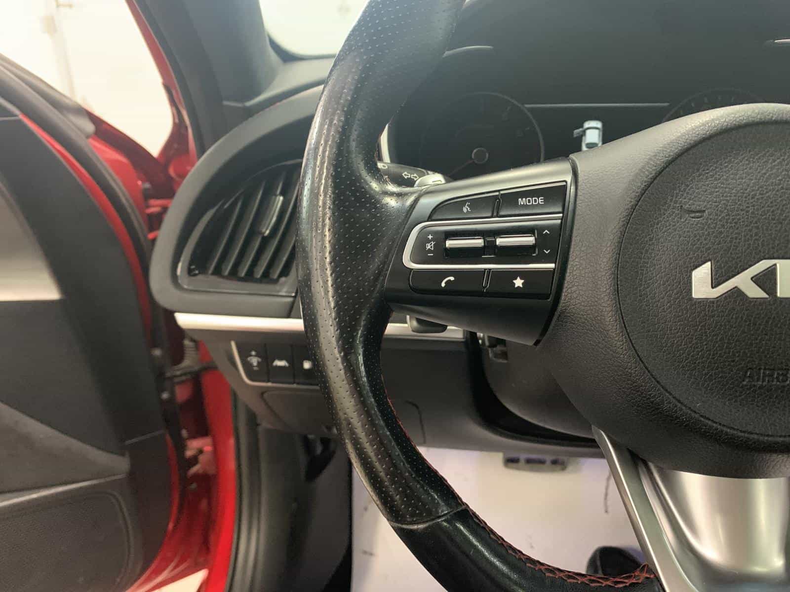 2022 Kia Stinger GT Élite - Suède - Image 12